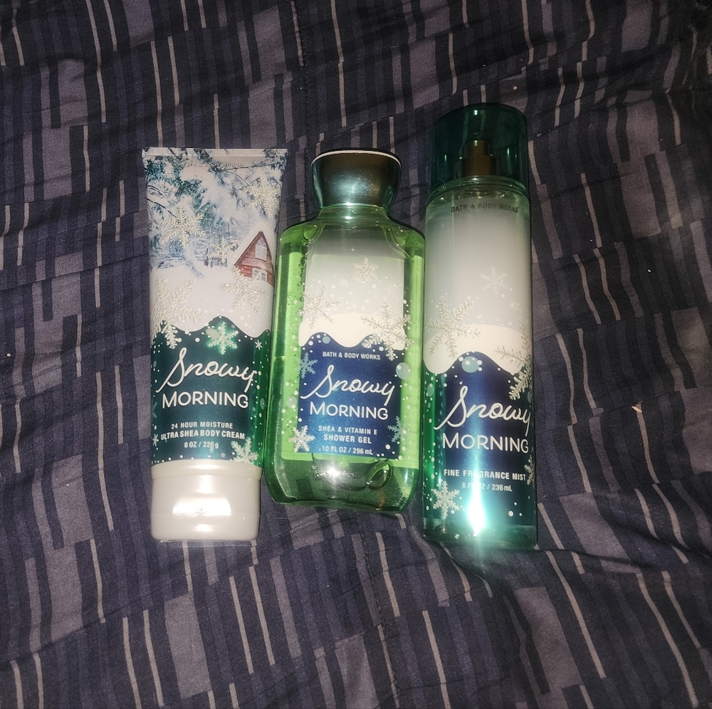 Bath & Body Works Snowy Morning Set - Green and White